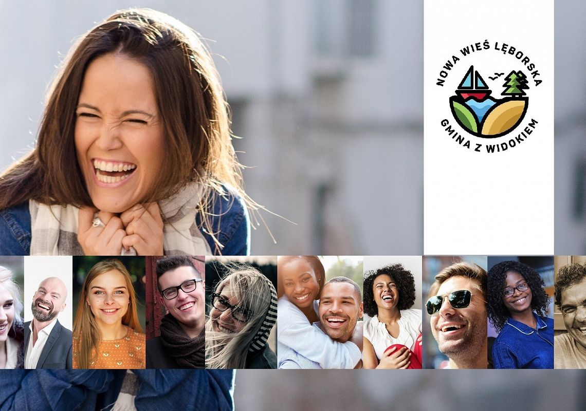 Twarze uśmiechniętych ludzi.